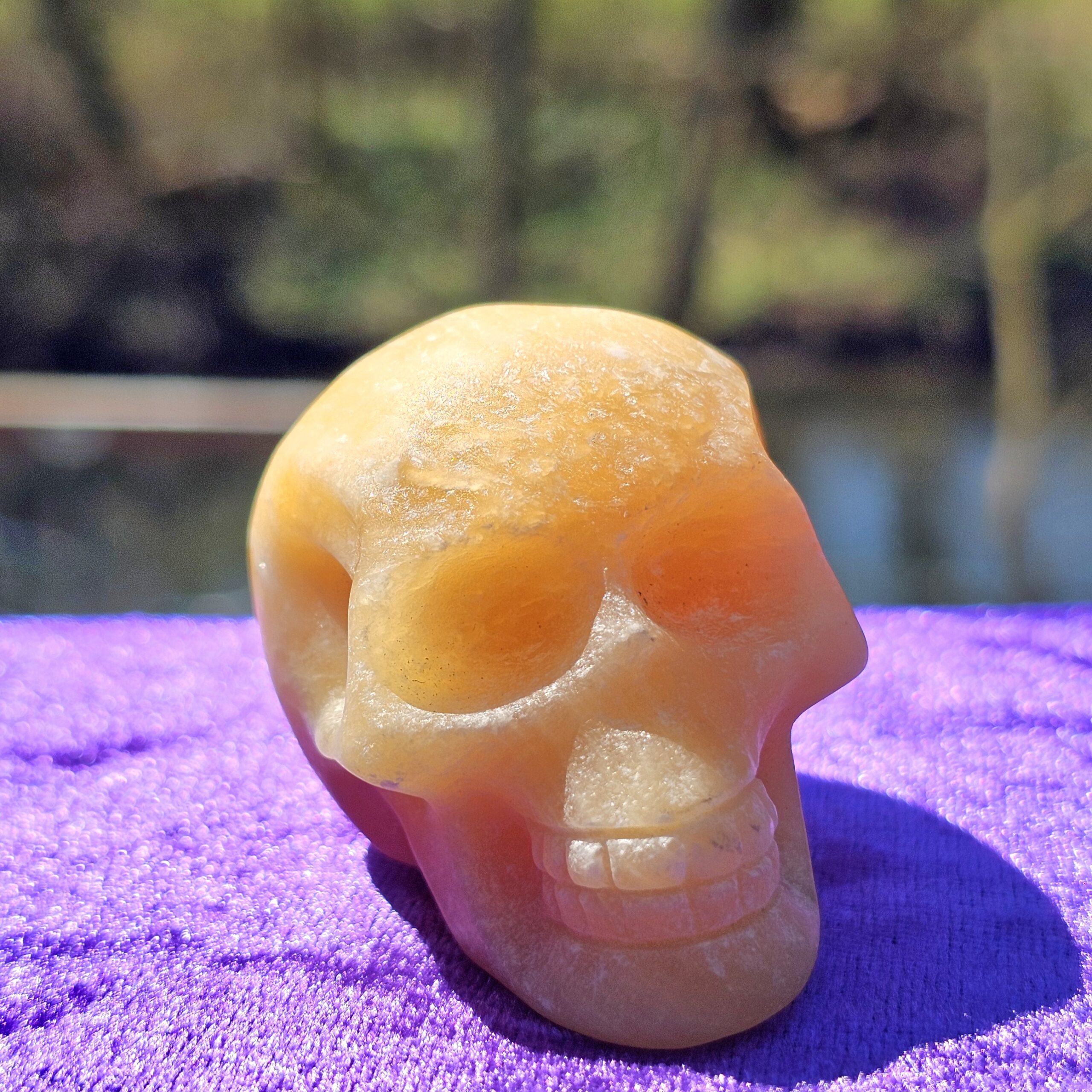 Skull Carving - Honey Calcite - Image 4