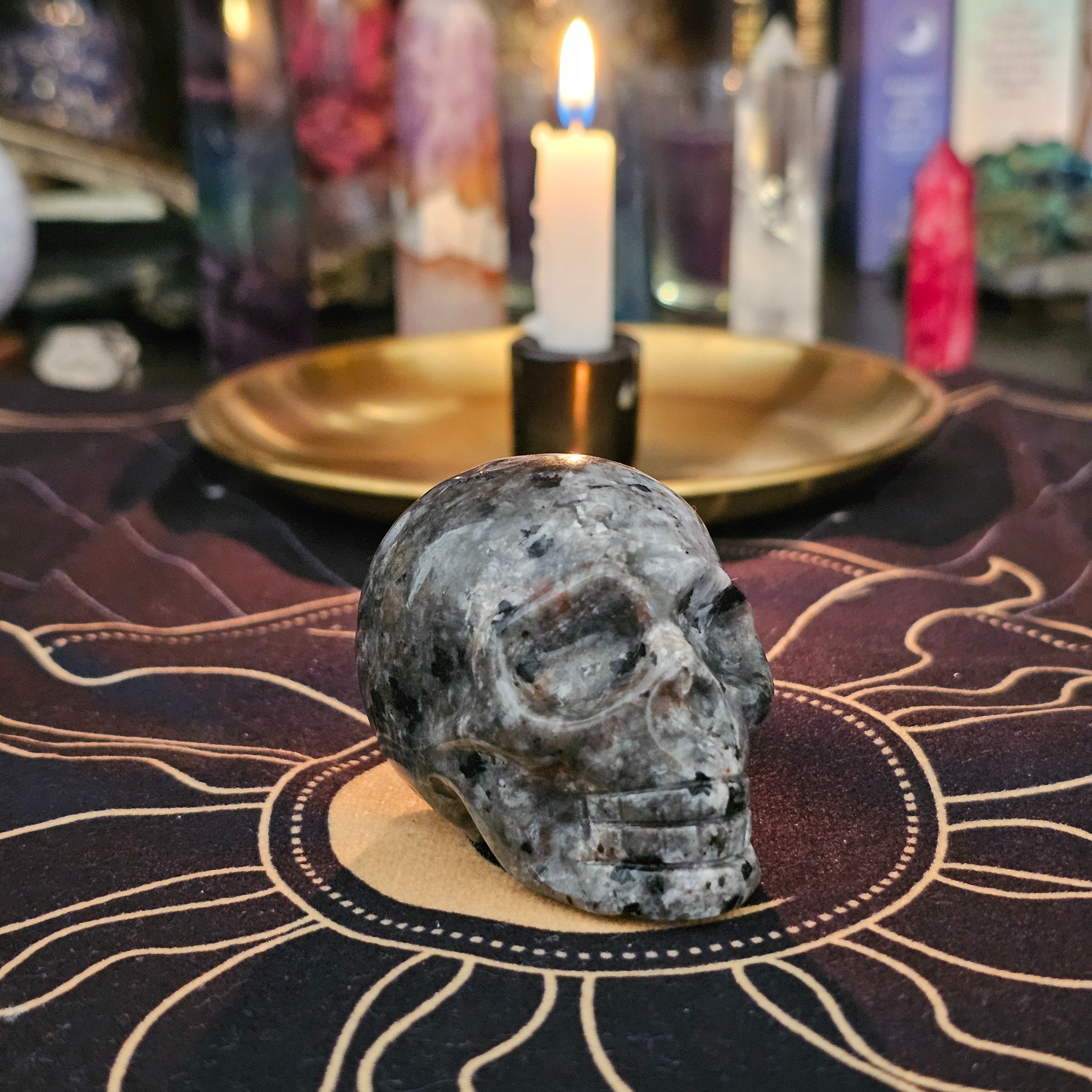 Skull Carving - Yooperlite